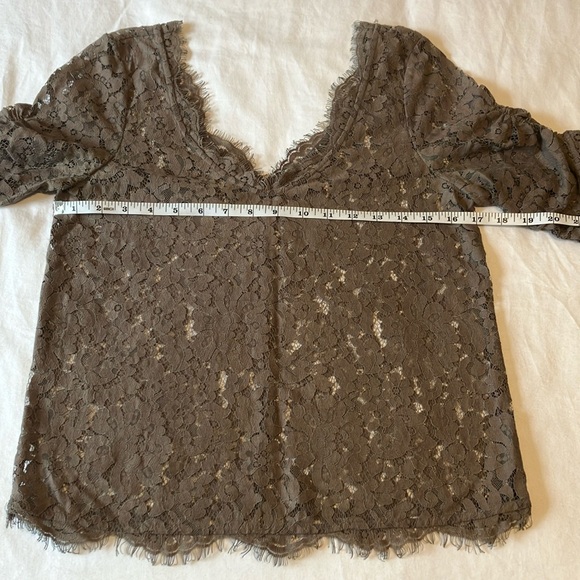 Joie Nevina Ruched Sleeve Floral Lace Top - Picture 8 of 12